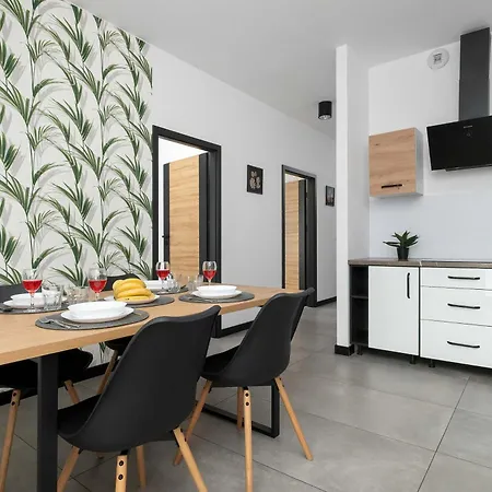 Appartamento Modern With Parking In The Center In By Renters *