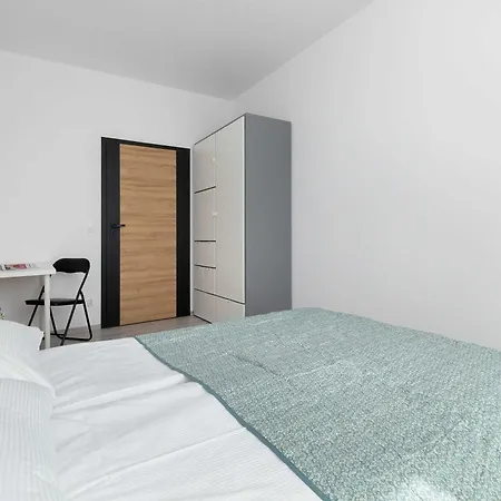 Modern With Parking In The Center In By Renters * Łódź